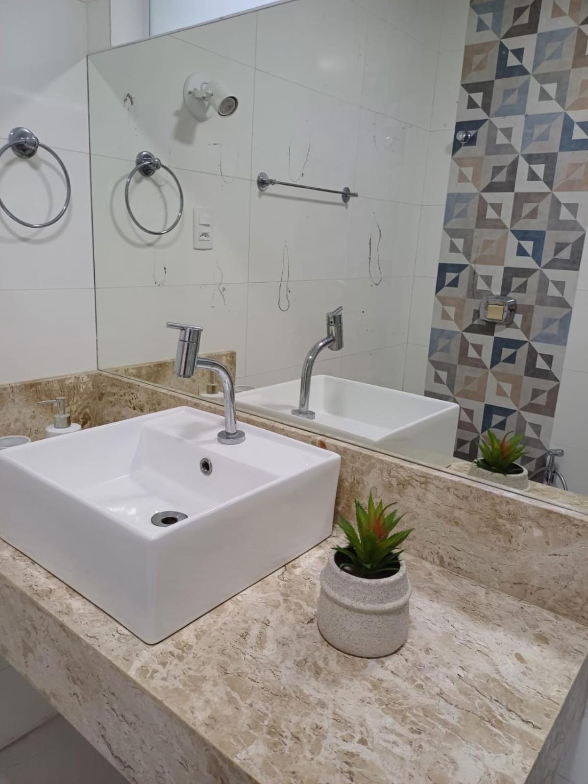 Apartamento Praia Do Forte Кабо Фрио Екстериор снимка